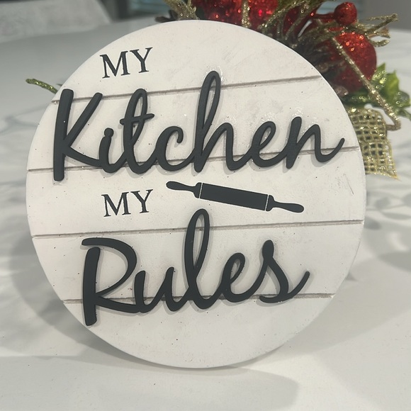 Cute. Kitchen Decor! - Picture 4 of 11